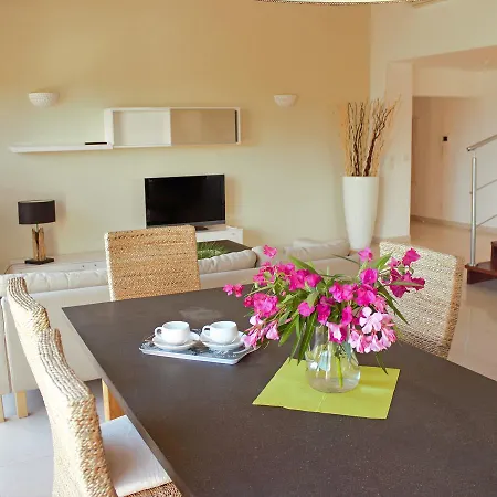 Beach View Loft *